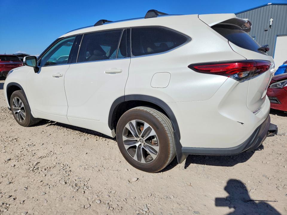 52040256 :رقم المزاد ، 5TDHZRBH5MS551589 vin ، 2021 Toyota Highlander مزاد بيع