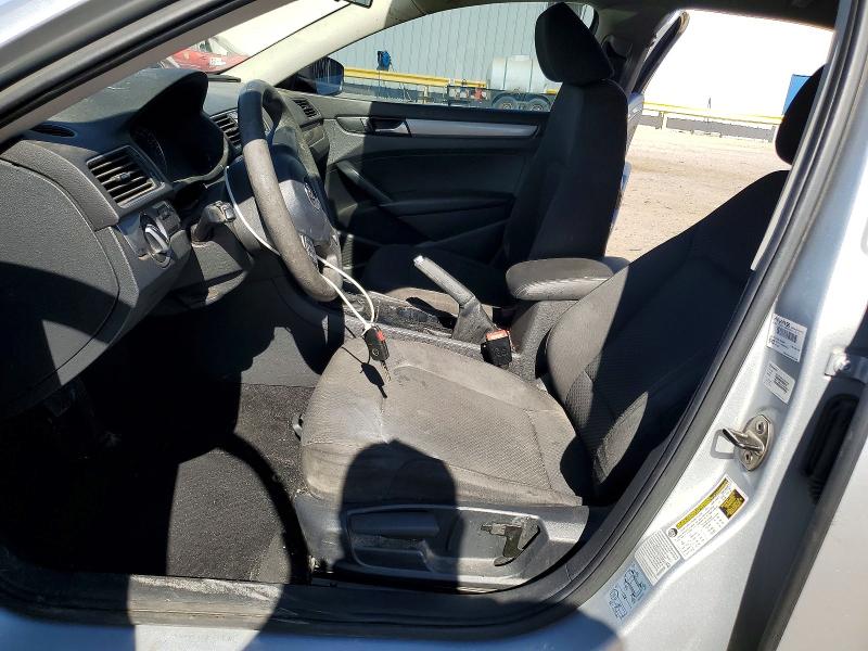 52765176 :رقم المزاد ، 1VWAT7A34FC010404 vin ، 2015 Volkswagen Passat مزاد بيع