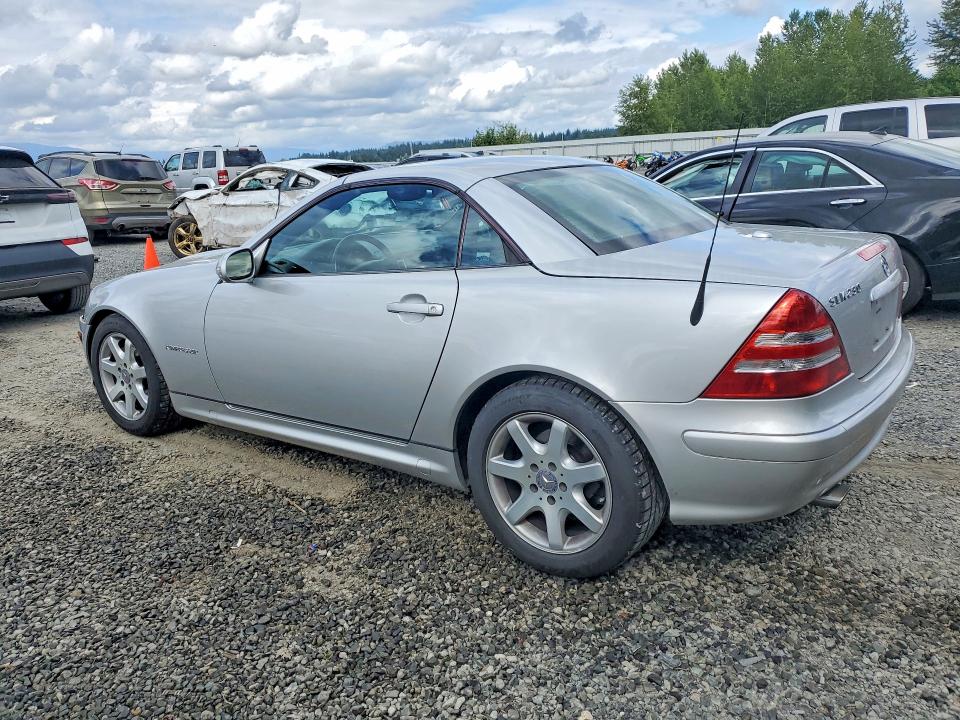 Aukcja sprzedaży 2004 Mercedes-benz Slk, vin: WDBKK49F54F306632, numer aukcji: 53844116