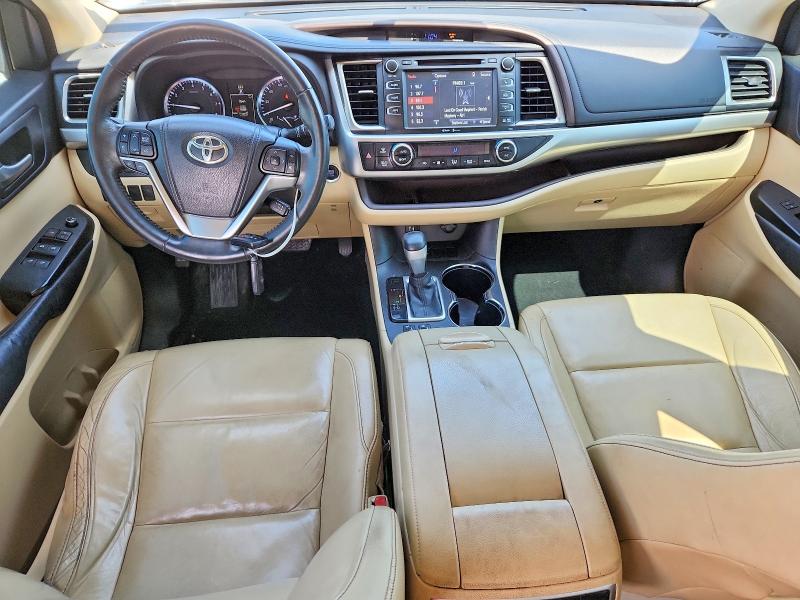 53265446 :رقم المزاد ، 5TDKKRFH0FS068504 vin ، 2015 Toyota Highlander مزاد بيع