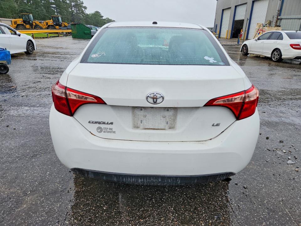 Продажа на аукционе авто 2017 Toyota Corolla, vin: 5YFBURHE6HP588098, номер лота: 55157736