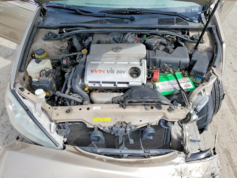 55025296 :رقم المزاد ، 4T1BF30K04U074653 vin ، 2004 Toyota Camry مزاد بيع