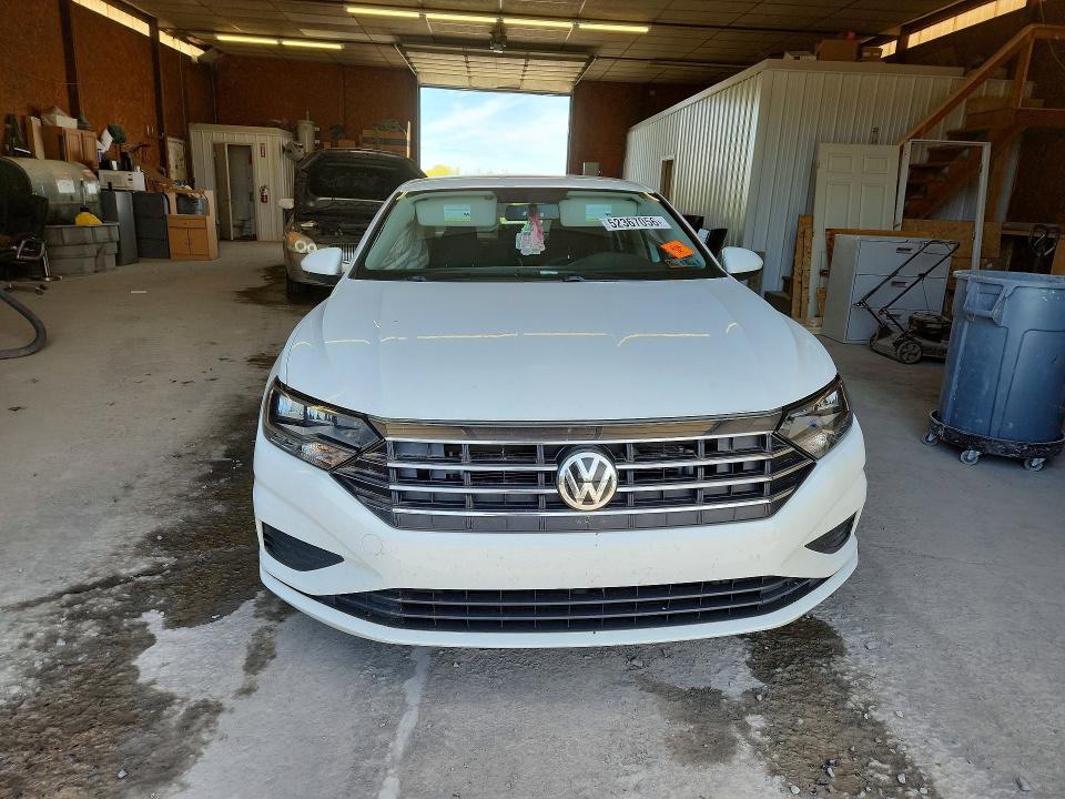 Продажа на аукционе авто 2019 Volkswagen Jetta, vin: 3VWC57BU3KM015130, номер лота: 52367056