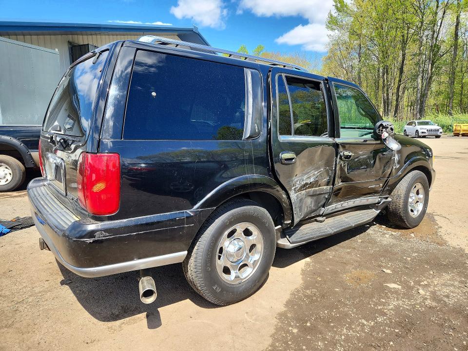 2001 Lincoln Townhouse Navigator მანქანა იყიდება აუქციონზე, vin: 5LMFU28R51LJ14579, აუქციონის ნომერი: 51806206