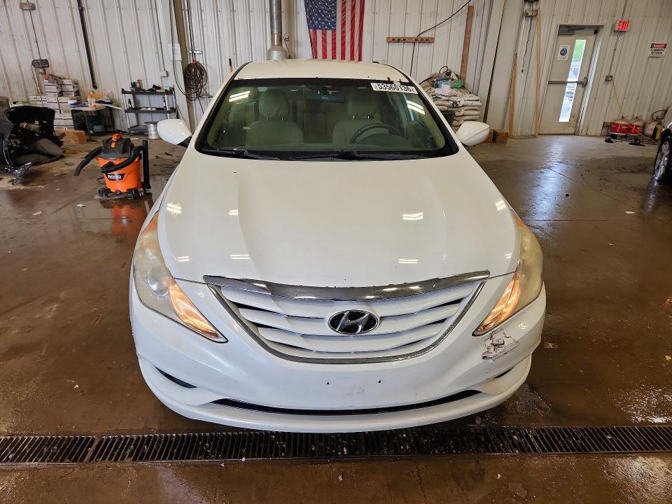 53560136 :رقم المزاد ، 5NPEB4AC5BH065769 vin ، 2011 Hyundai Sonata مزاد بيع