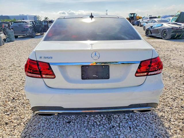 Auction sale of the 2016 Mercedes-benz E, vin: WDDHF5KBXGB262545, lot number: 52526676