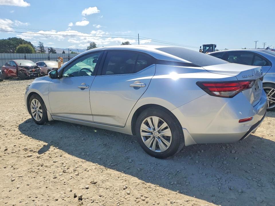 52271166 :رقم المزاد ، 3N1AB8BV6MY285310 vin ، 2021 Nissan Sentra مزاد بيع