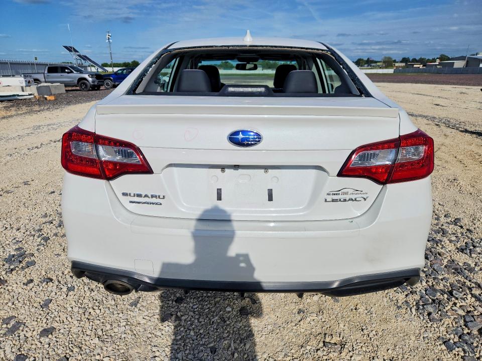 52663416 :رقم المزاد ، 4S3BNAR63J3010738 vin ، 2018 Subaru Legacy مزاد بيع