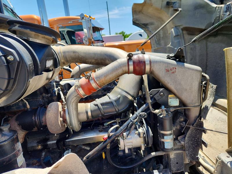 Продаж на аукціоні авто 2003 Mack 700 Ct, vin: 1M2AG11C33M003143, номер лоту: 54970836