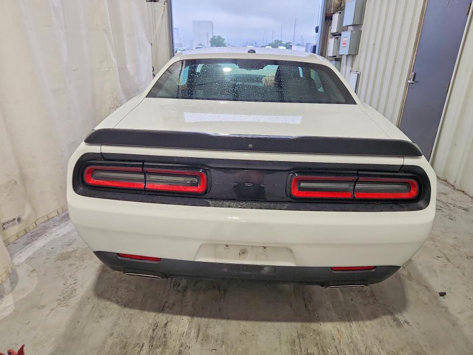 52163396 :رقم المزاد ، 2C3CDZAG3NH174976 vin ، 2022 Dodge Challenger مزاد بيع