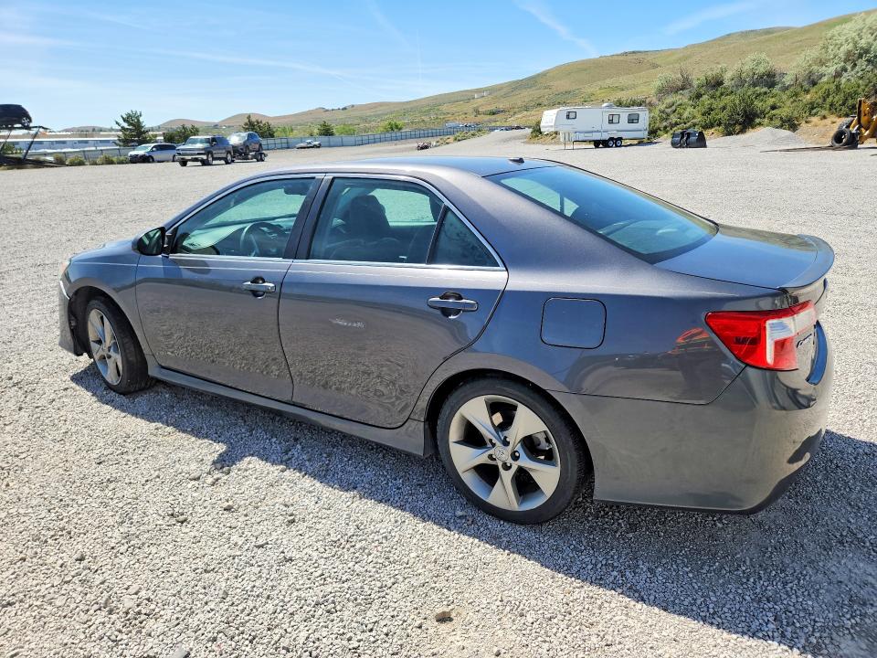 52706946 :رقم المزاد ، 4T1BK1FK2CU019644 vin ، 2012 Toyota Camry مزاد بيع