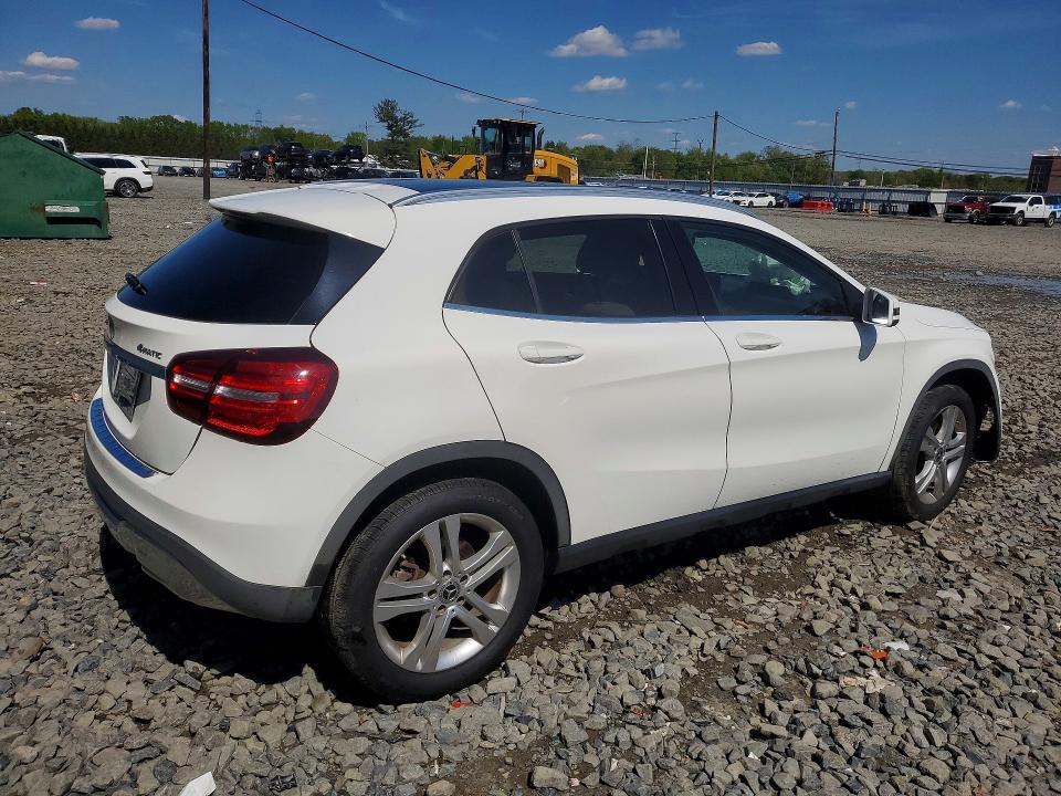 51976016 :رقم المزاد ، WDCTG4GB4JJ491024 vin ، 2018 Mercedes-benz Gla مزاد بيع