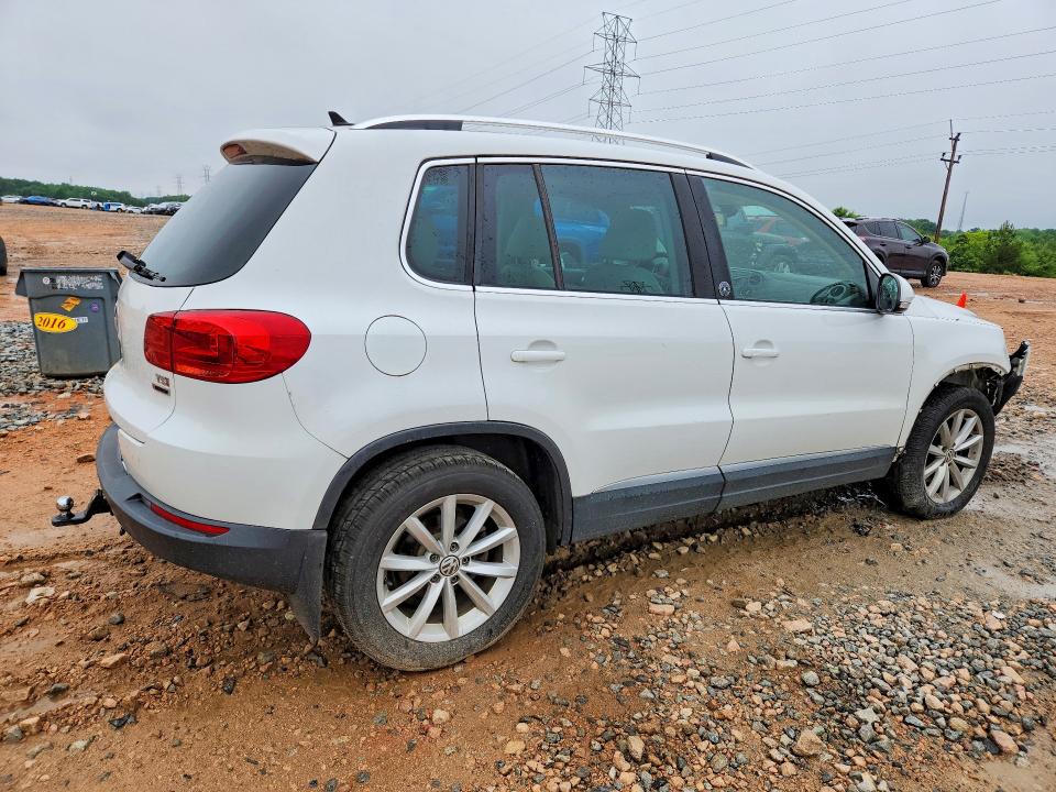 54770216 :رقم المزاد ، WVGSV7AX7HK005528 vin ، 2017 Volkswagen Tiguan مزاد بيع