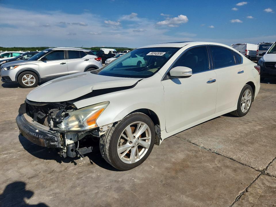 2014 Nissan Altima მანქანა იყიდება აუქციონზე, vin: 1N4AL3AP6EN249086, აუქციონის ნომერი: 55340556