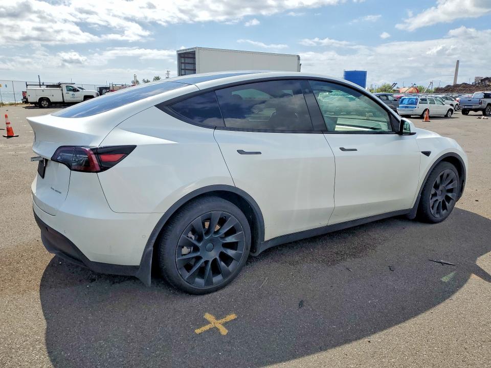 Продажа на аукционе авто 2021 Tesla Model Y, vin: 5YJYGAEE4MF251037, номер лота: 52575406
