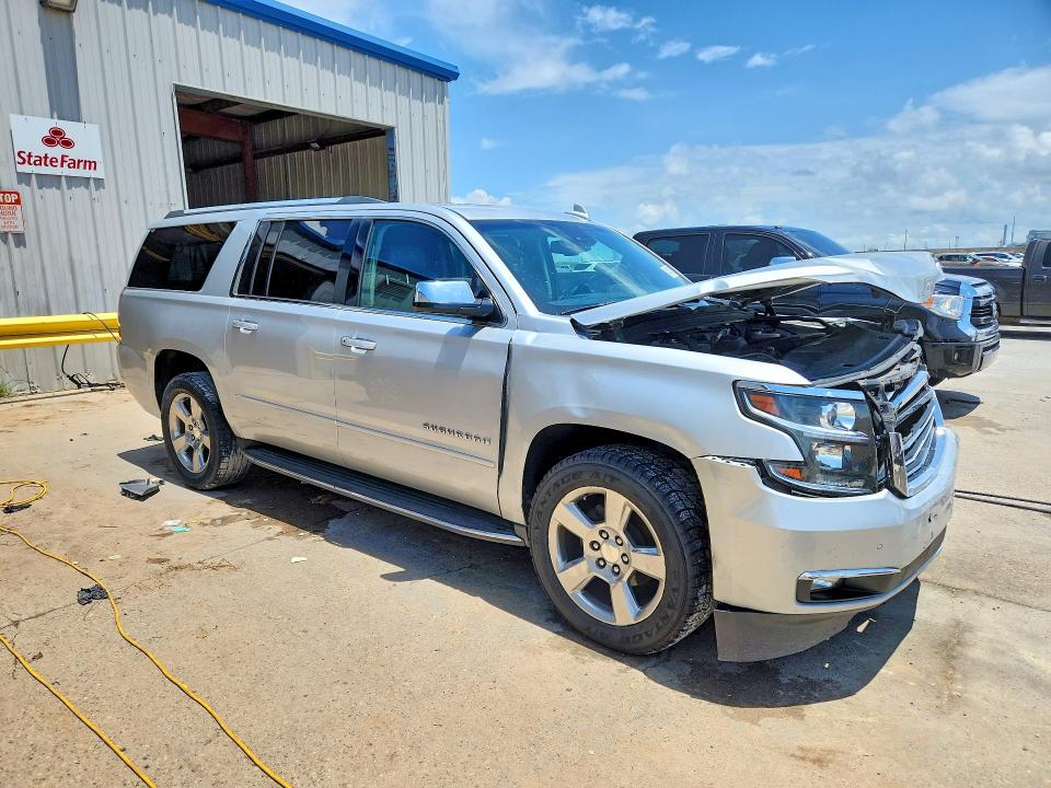 54105426 :رقم المزاد ، 1GNSCJKCXHR206275 vin ، 2017 Chevrolet Suburban مزاد بيع