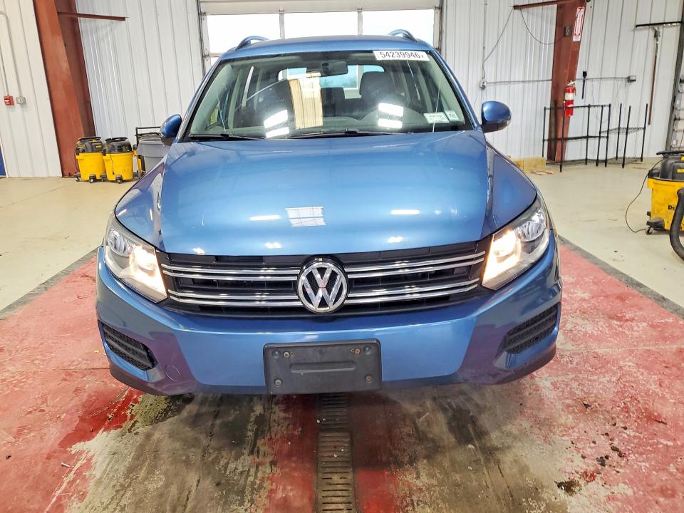 54239946 :رقم المزاد ، WVGBV7AX6HK054297 vin ، 2017 Volkswagen Tiguan مزاد بيع