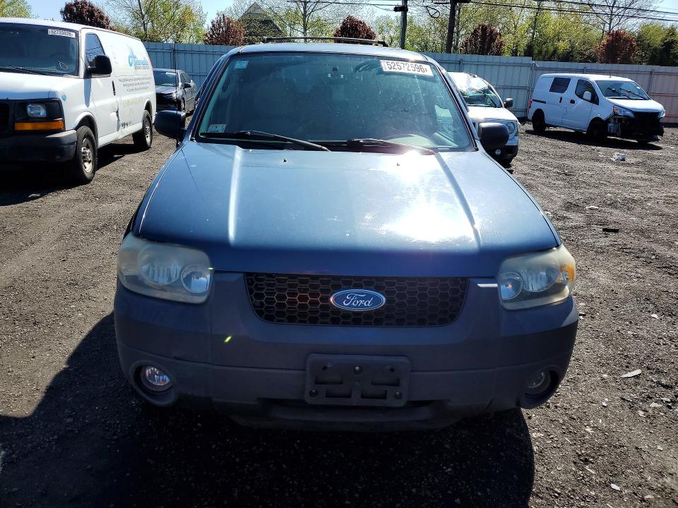 52572596 :رقم المزاد ، 1FMYU93126KA28861 vin ، 2006 Ford Escape مزاد بيع