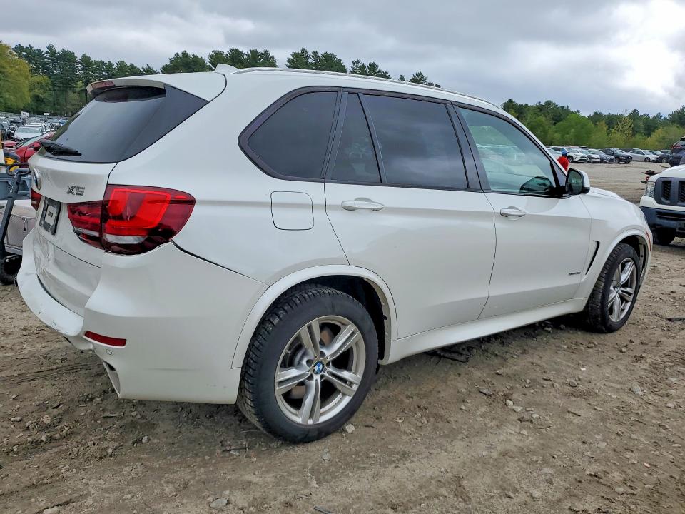 53350256 :رقم المزاد ، 5UXKR6C53F0J73818 vin ، 2015 Bmw X5 مزاد بيع