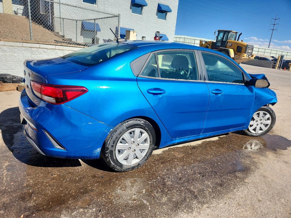 2021 Kia Rio მანქანა იყიდება აუქციონზე, vin: 3KPA24AD5ME430630, აუქციონის ნომერი: 53939946