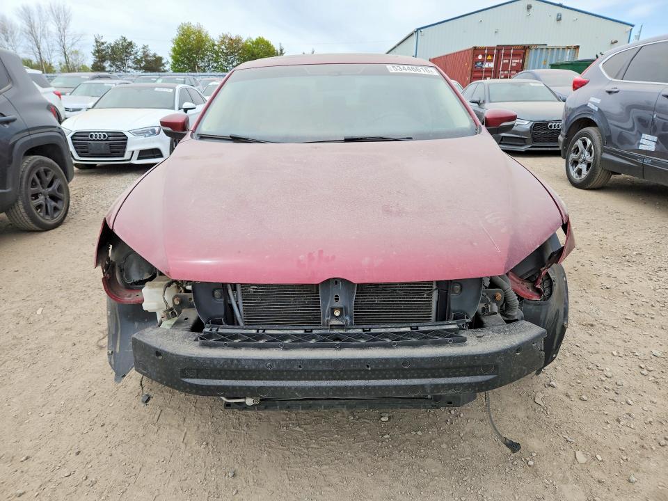 53446616 :رقم المزاد ، 1VWBV7A38FC033392 vin ، 2015 Volkswagen Passat مزاد بيع