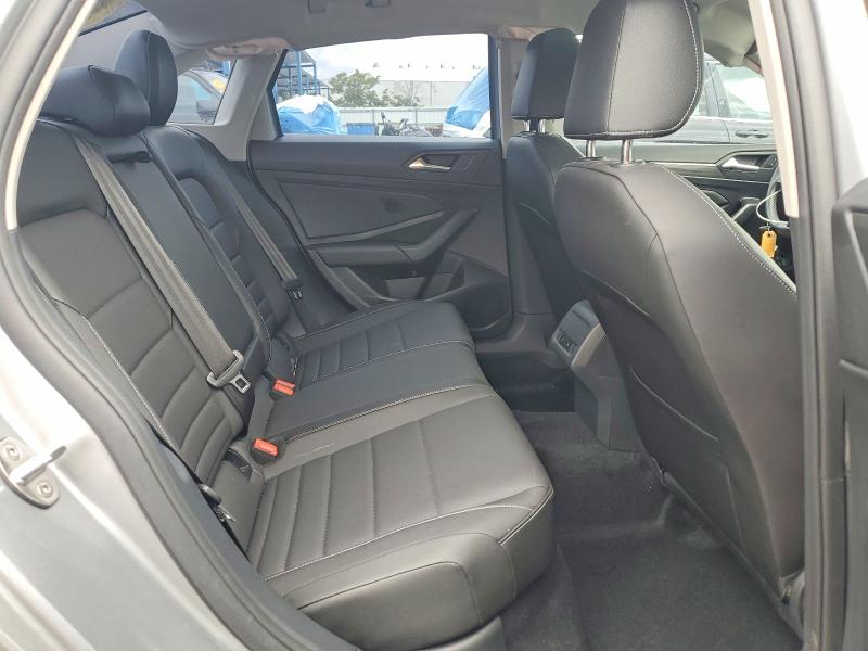 55180176 :رقم المزاد ، 3VWE57BU0MM085471 vin ، 2021 Volkswagen Jetta مزاد بيع