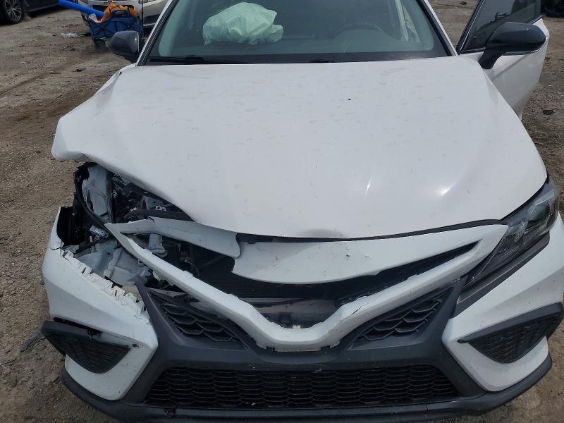 54294776 :رقم المزاد ، 4T1G11AK1NU017662 vin ، 2022 Toyota Camry مزاد بيع