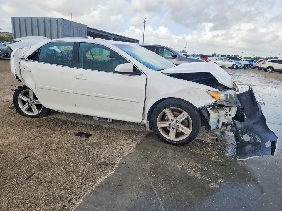 54873666 :رقم المزاد ، 4T1BF1FK3DU211743 vin ، 2013 Toyota Camry مزاد بيع