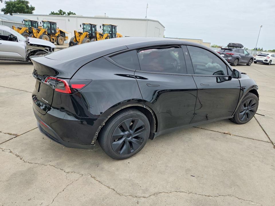 52556006 :رقم المزاد ، 7SAYGAEE1SF221753 vin ، 2025 Tesla Model Y مزاد بيع
