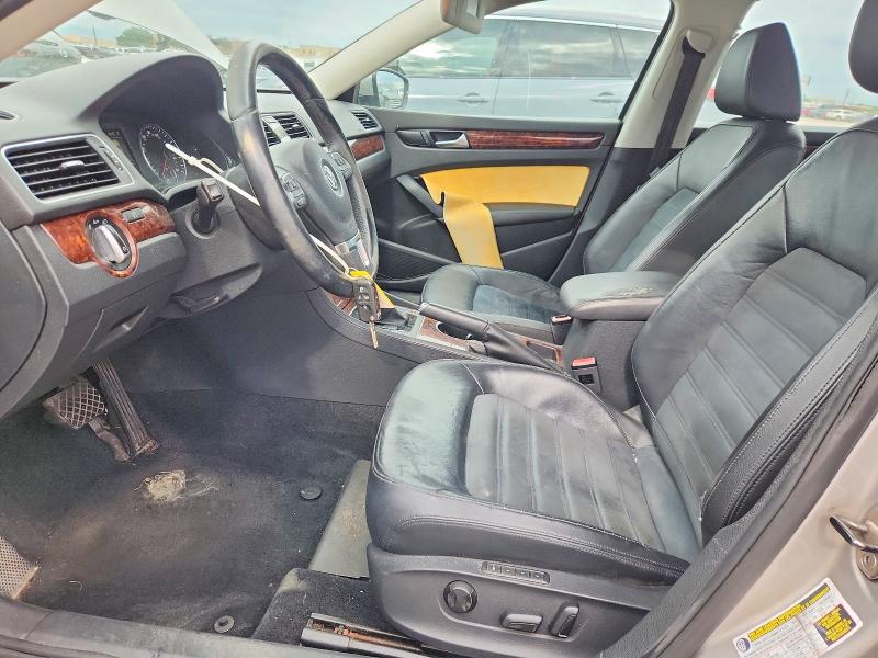 2013 Volkswagen Passat მანქანა იყიდება აუქციონზე, vin: 1VWCH7A37DC029083, აუქციონის ნომერი: 51080946
