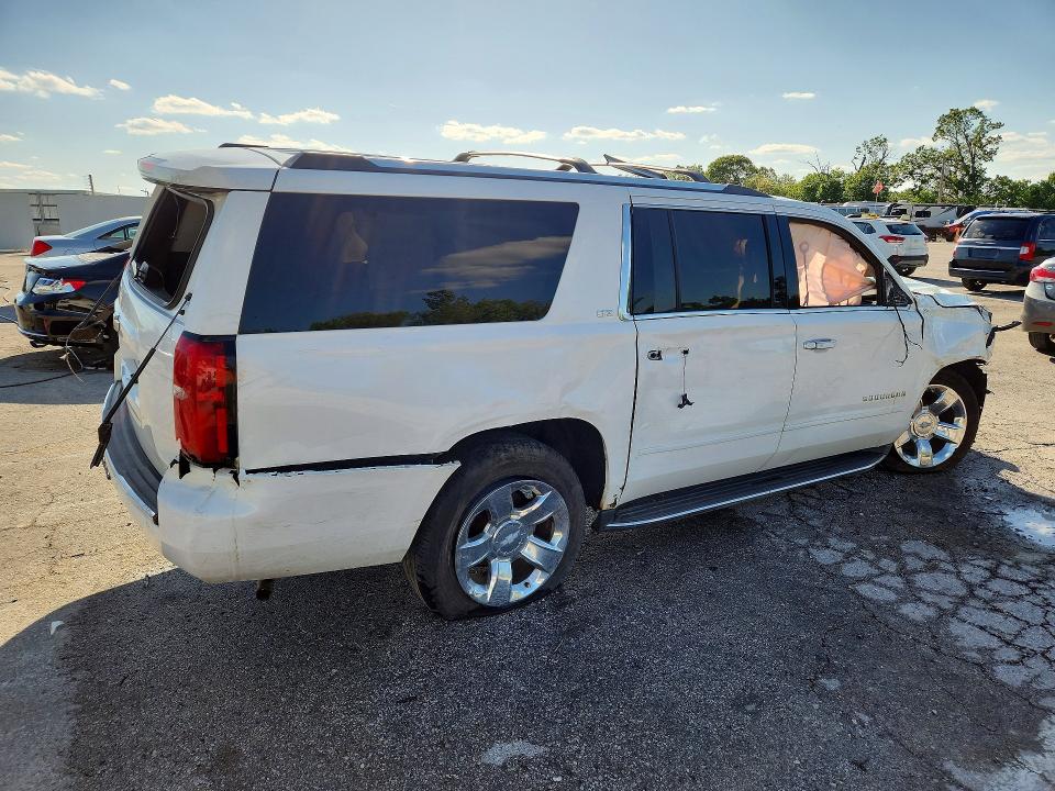 52195176 :رقم المزاد ، 1GNSKJKC1GR453542 vin ، 2016 Chevrolet Suburban مزاد بيع