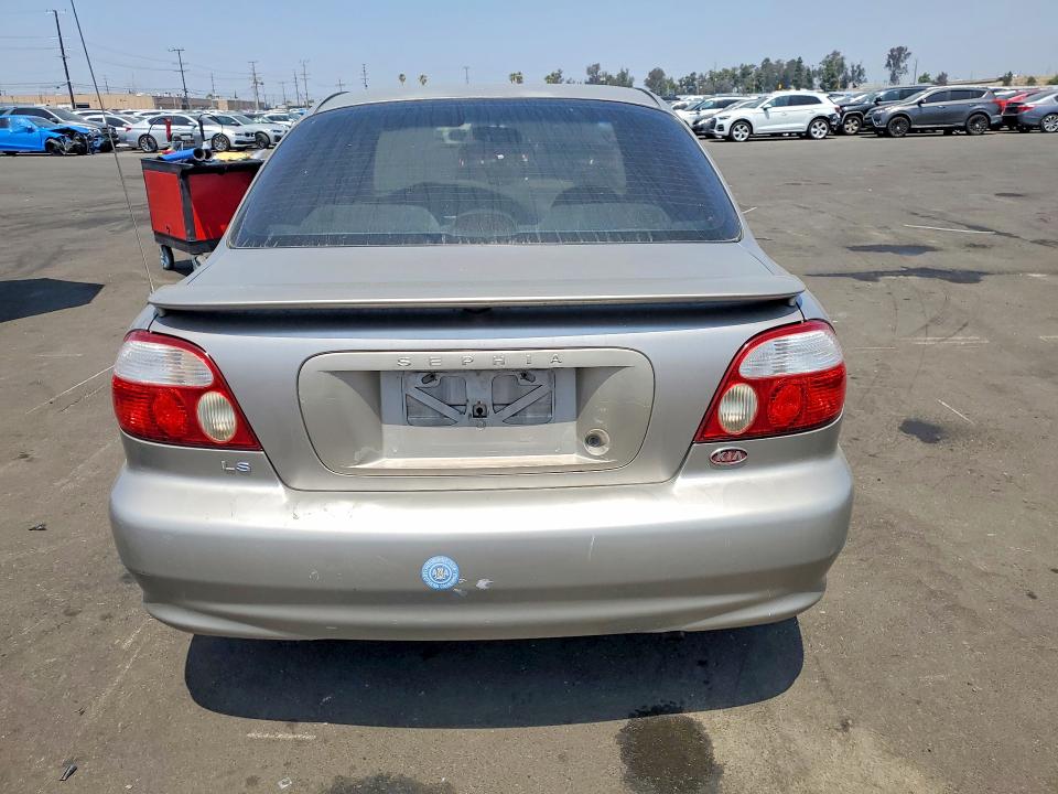 2000 Kia Sephia მანქანა იყიდება აუქციონზე, vin: KNAFB1210Y5863408, აუქციონის ნომერი: 52925026
