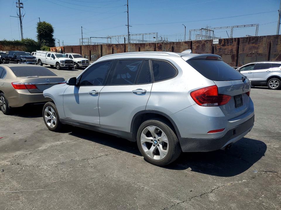 54296396 :رقم المزاد ، WBAVM1C58FVW57077 vin ، 2015 Bmw X1 مزاد بيع