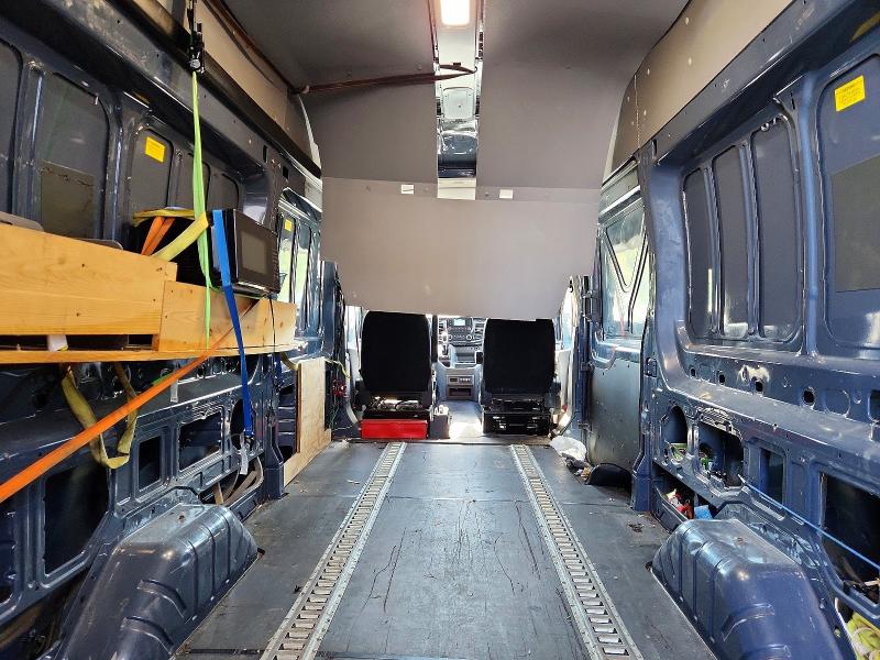61620426 :رقم المزاد ، 1FTBR3X84LKA48640 vin ، 2020 Ford Transit مزاد بيع