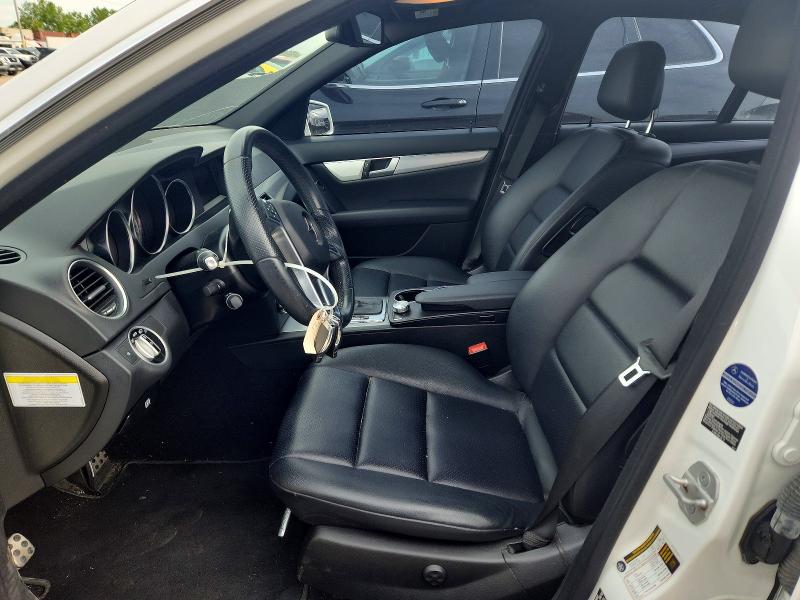 2014 Mercedes-benz C მანქანა იყიდება აუქციონზე, vin: WDDGF4HB9ER317603, აუქციონის ნომერი: 53492826