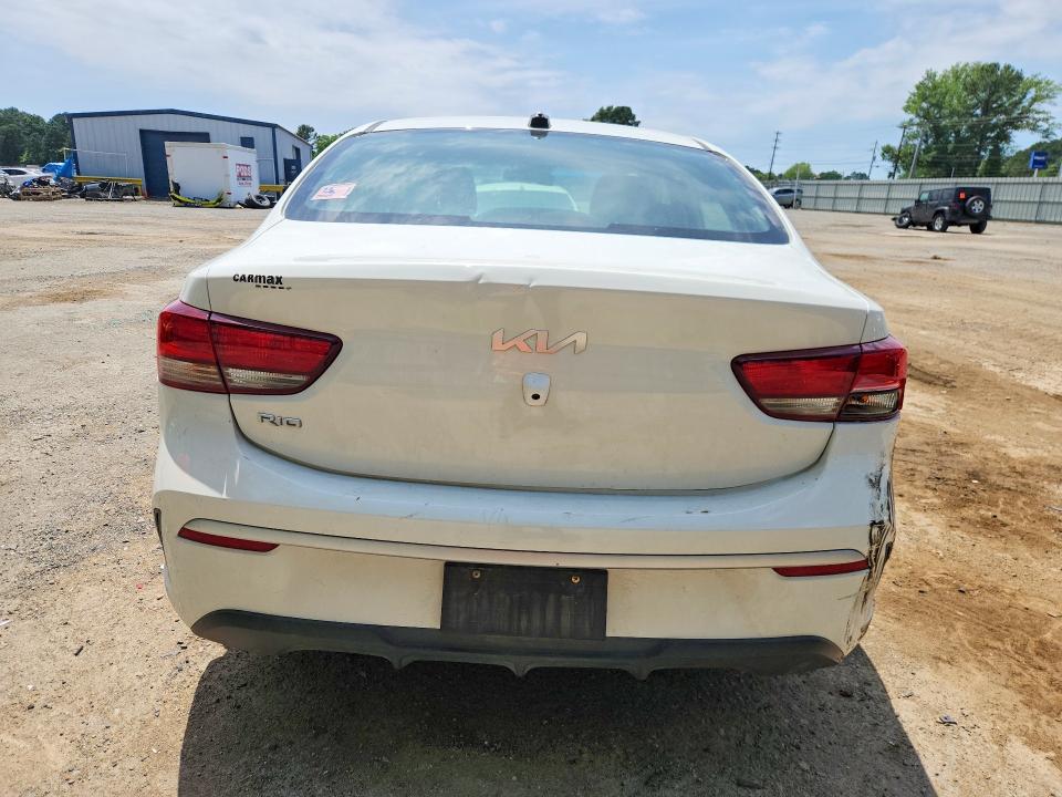52998986 :رقم المزاد ، 3KPA24AD6NE496380 vin ، 2022 Kia Rio مزاد بيع