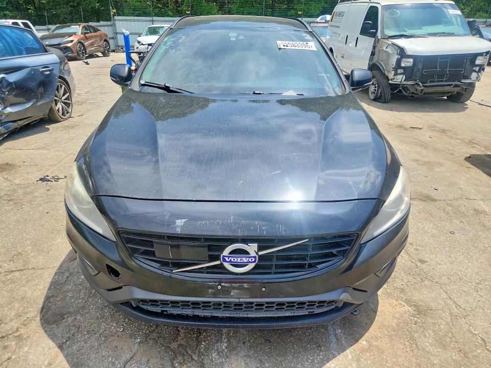 Продажа на аукционе авто 2018 Volvo V60, vin: YV140MELXJ2389290, номер лота: 52983396