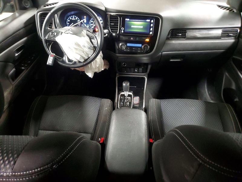 2018 Mitsubishi Outlander მანქანა იყიდება აუქციონზე, vin: JA4AZ3A32JZ031844, აუქციონის ნომერი: 54536926