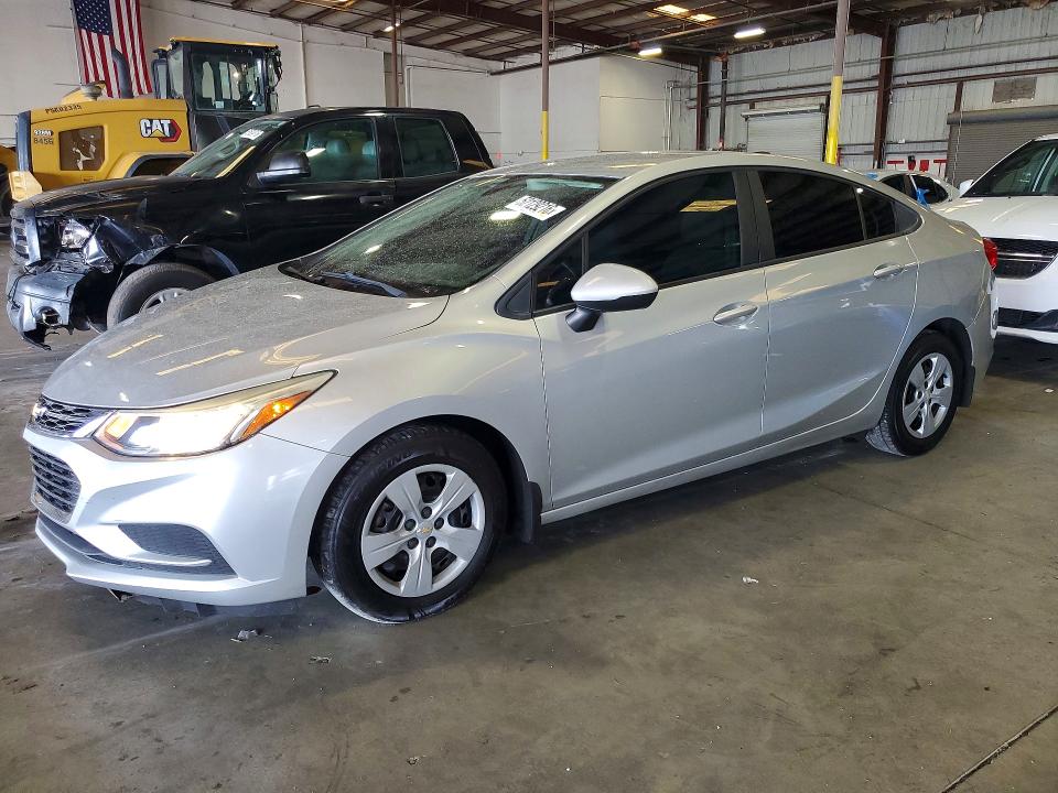Продаж на аукціоні авто 2018 Chevrolet Cruze, vin: 1G1BC5SM8J7159170, номер лоту: 52129216
