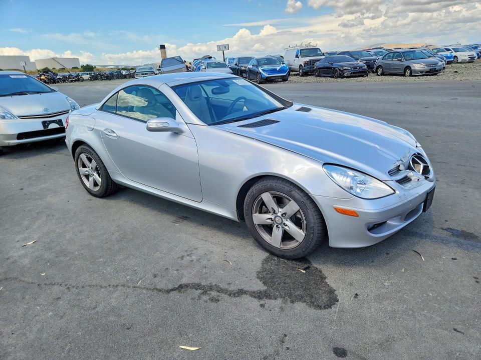 55179316 :رقم المزاد ، WDBWK54F08F188882 vin ، 2008 Mercedes-benz Slk مزاد بيع