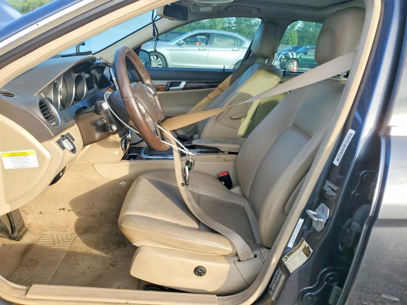 53932446 :رقم المزاد ، WDDGF4HB5ER307330 vin ، 2014 Mercedes-benz C مزاد بيع
