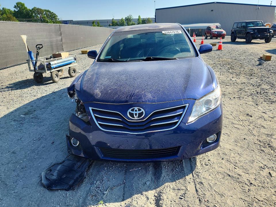 53847616 :رقم المزاد ، 4T1BK3EK7AU607307 vin ، 2010 Toyota Camry مزاد بيع