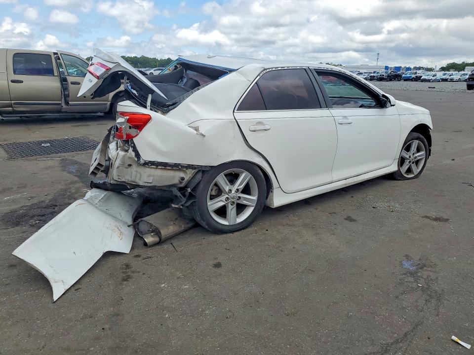 53608206 :رقم المزاد ، 4T1BF1FK3CU542398 vin ، 2012 Toyota Camry مزاد بيع