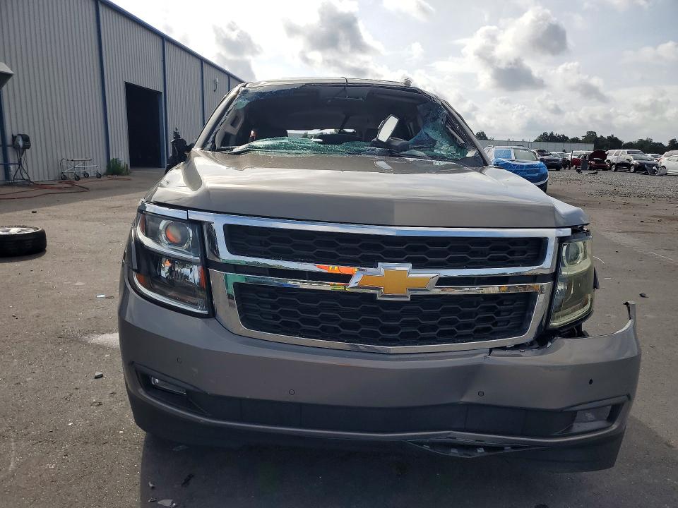 Продажа на аукционе авто 2018 Chevrolet Suburban, vin: 1GNSCHKC1JR165582, номер лота: 54905006