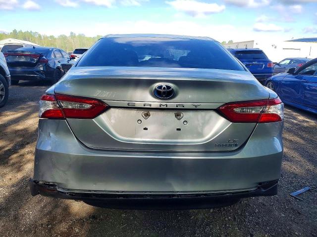 53121106 :رقم المزاد ، 4T1B31HK1JU003653 vin ، 2018 Toyota Camry مزاد بيع