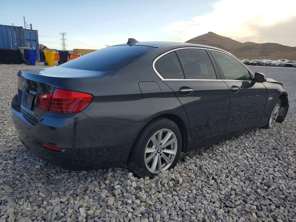 51874326 :رقم المزاد ، WBA5A5C54FD518604 vin ، 2015 Bmw 528 مزاد بيع