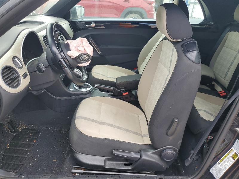 53435236 :رقم المزاد ، 3VW5DAAT2JM505199 vin ، 2018 Volkswagen Beetle مزاد بيع