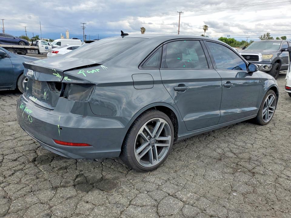 2020 Audi A3 მანქანა იყიდება აუქციონზე, vin: WAUAUGFF0LA070591, აუქციონის ნომერი: 51906696