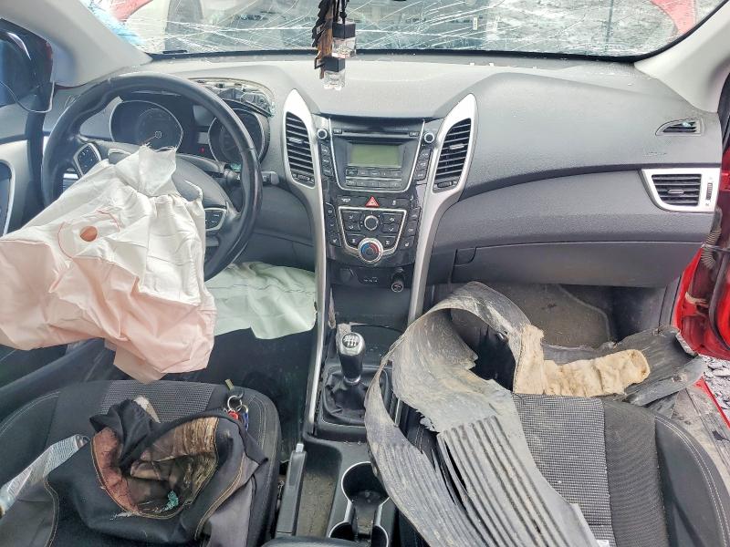 2014 Hyundai Elantra Gt მანქანა იყიდება აუქციონზე, vin: KMHD35LH9EU210695, აუქციონის ნომერი: 52995416