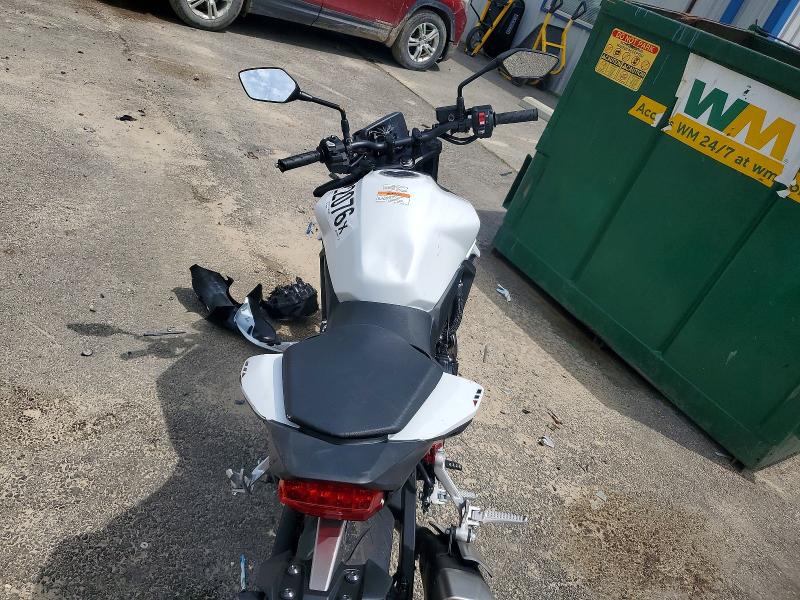 2025 Honda Cb750 მანქანა იყიდება აუქციონზე, vin: JH2RH2402SK000909, აუქციონის ნომერი: 55222076
